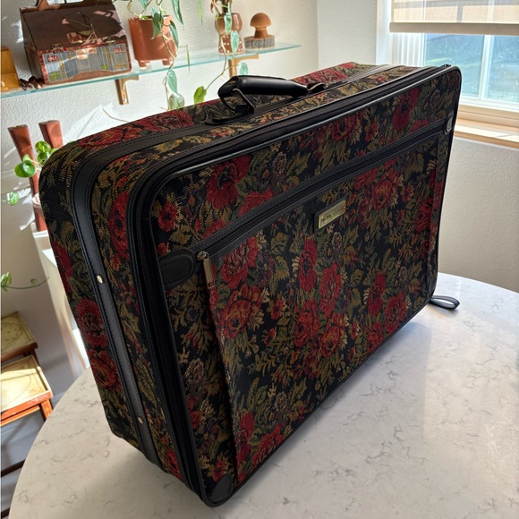 Vintage Floral Tapestry Rolling Luggage - Picture 6 of 10